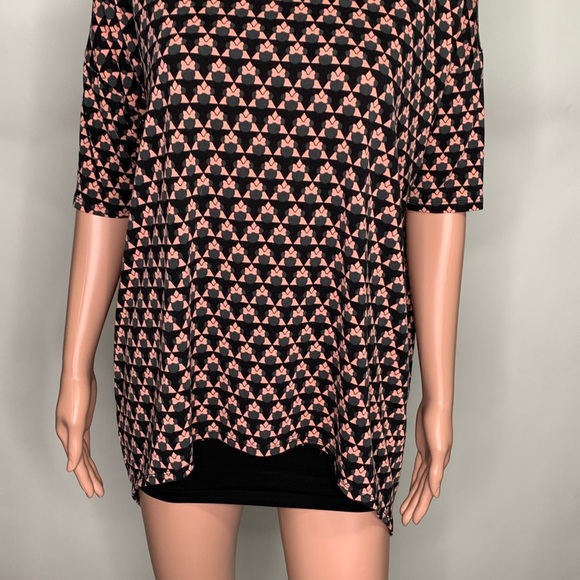 Lularoe Minnie Mouse Print Classic T-shirt Size S - Picture 4 of 8